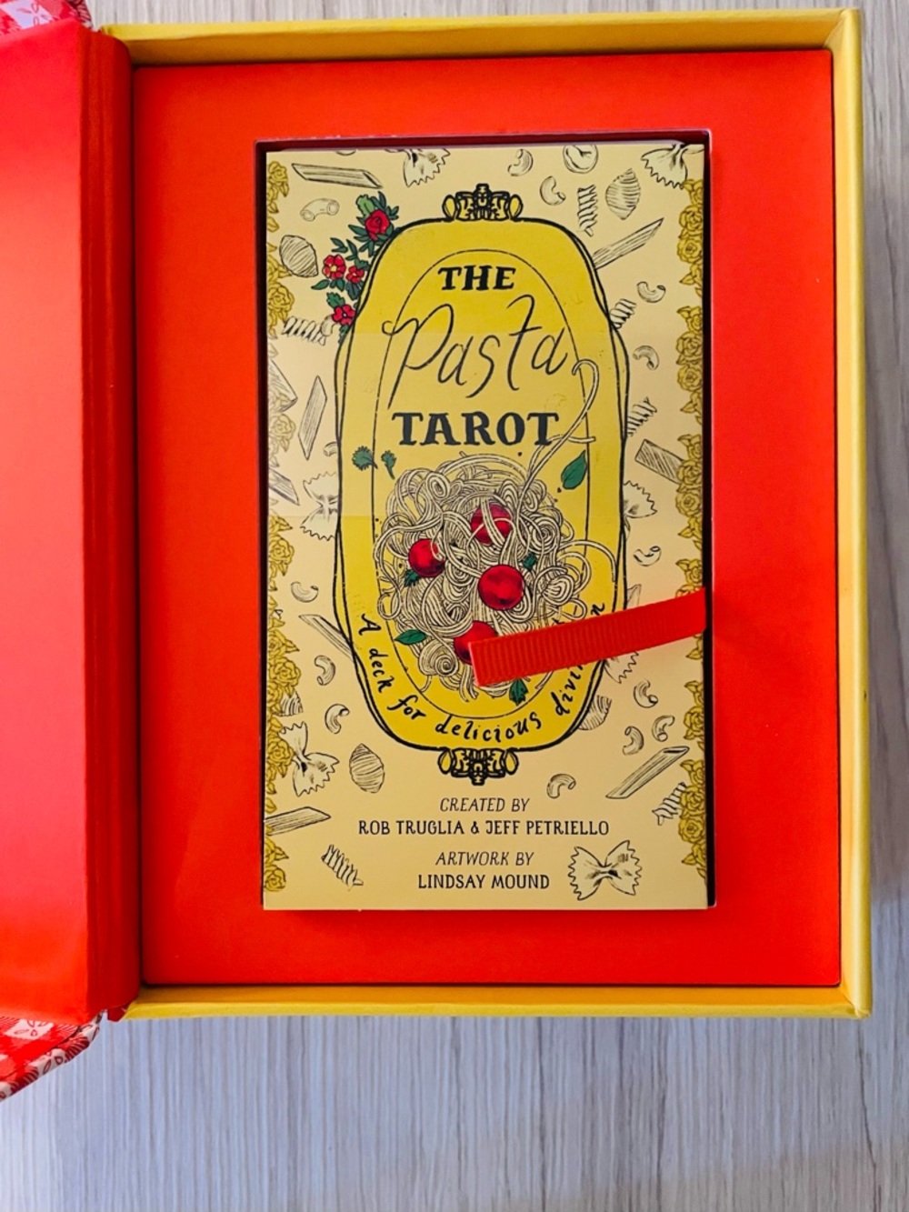 The Pasta Tarot Card Deck - New in Box - Picture 4 of 4
